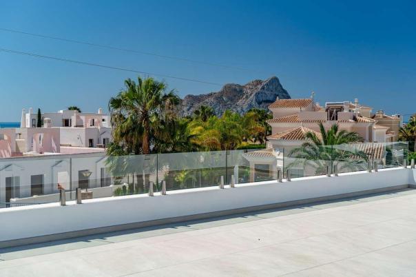 4 bed casa / chalet in Calpe