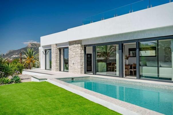4 bed casa / chalet in Calpe