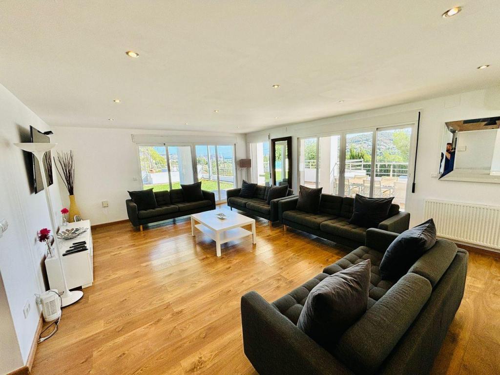 7 bed villa in Jávea
