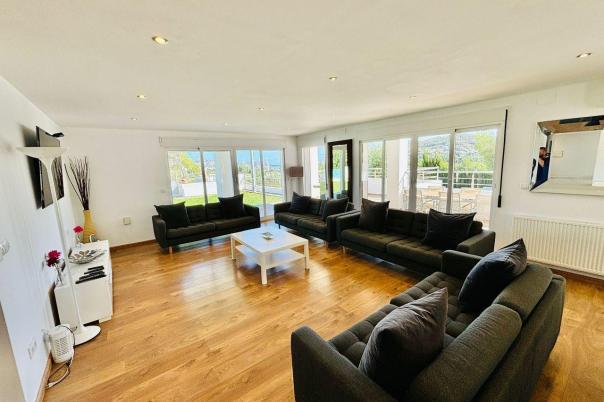 7 bed villa in Jávea