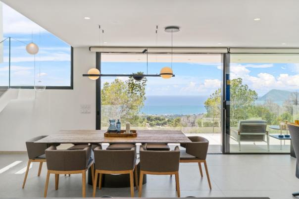 4 bed villa in Altea