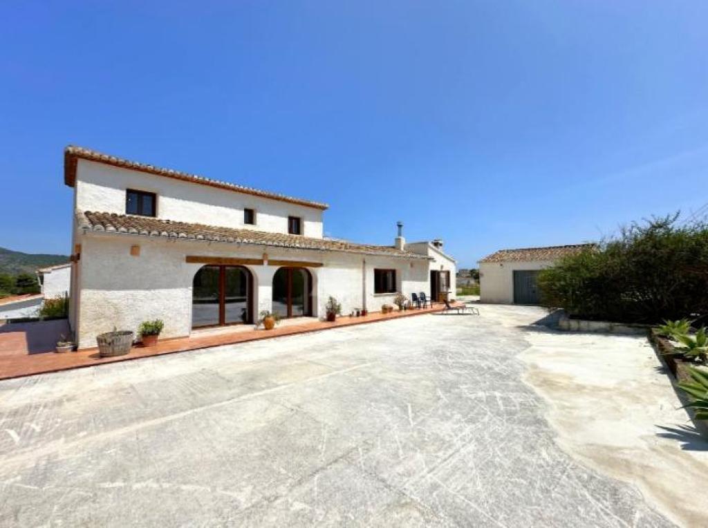 3 bed villas in Teulada
