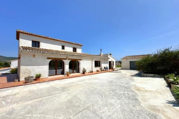 3 bed villas in Teulada