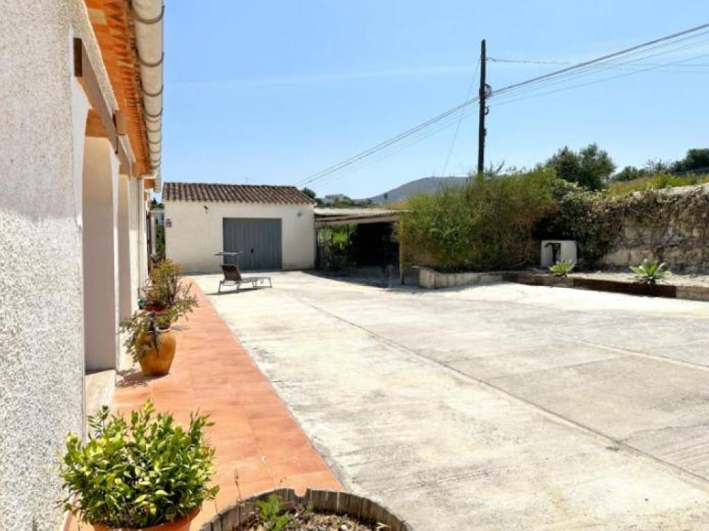 3 bed villas in Teulada