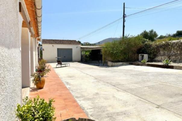 3 bed villas in Teulada