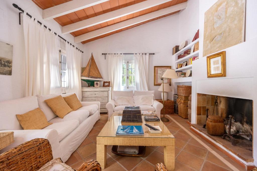 6 bed villa in Altea