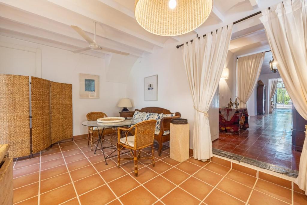 6 bed villa in Altea