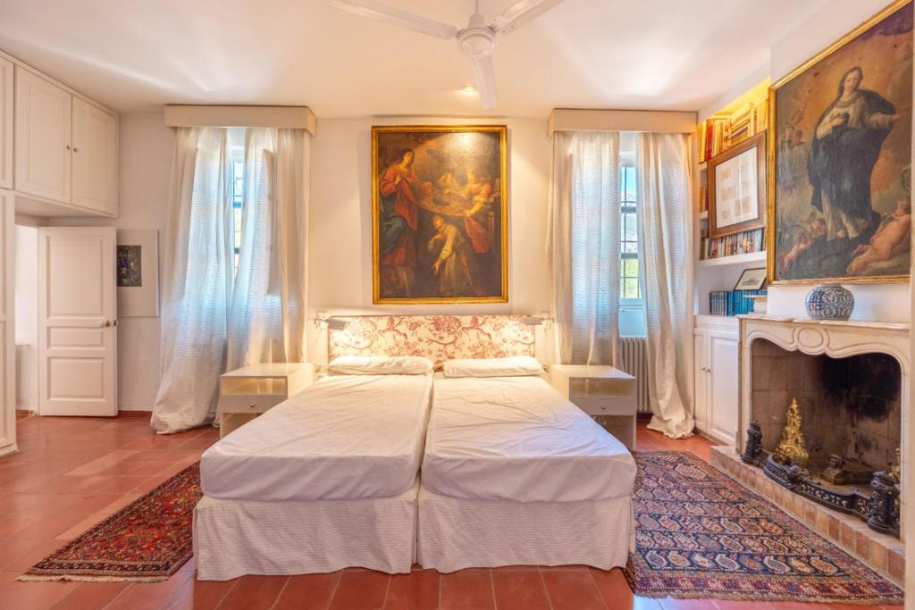 6 bed villa in Altea