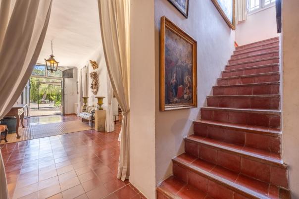 6 bed villa in Altea
