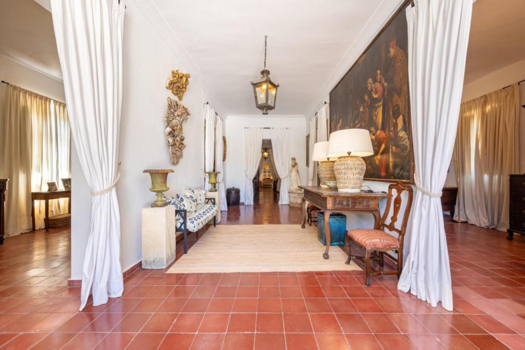 6 bed villa in Altea