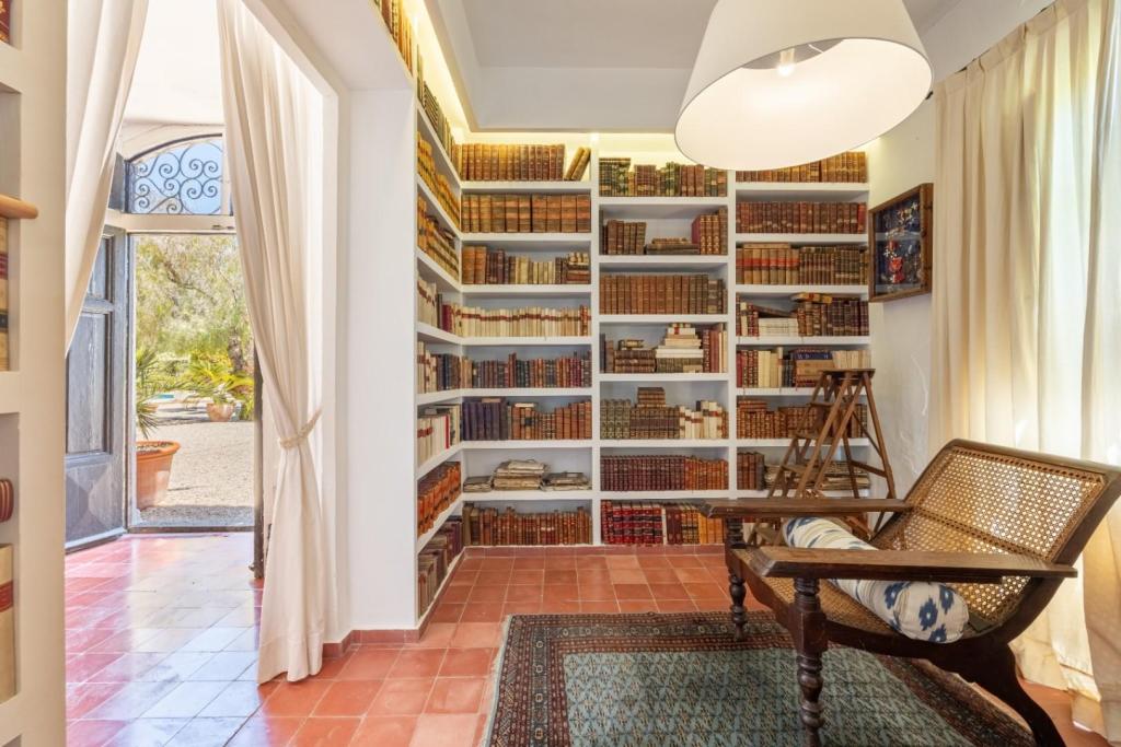 6 bed villa in Altea