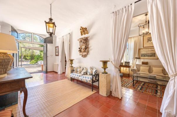 6 bed villa in Altea