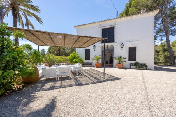 6 bed villa in Altea