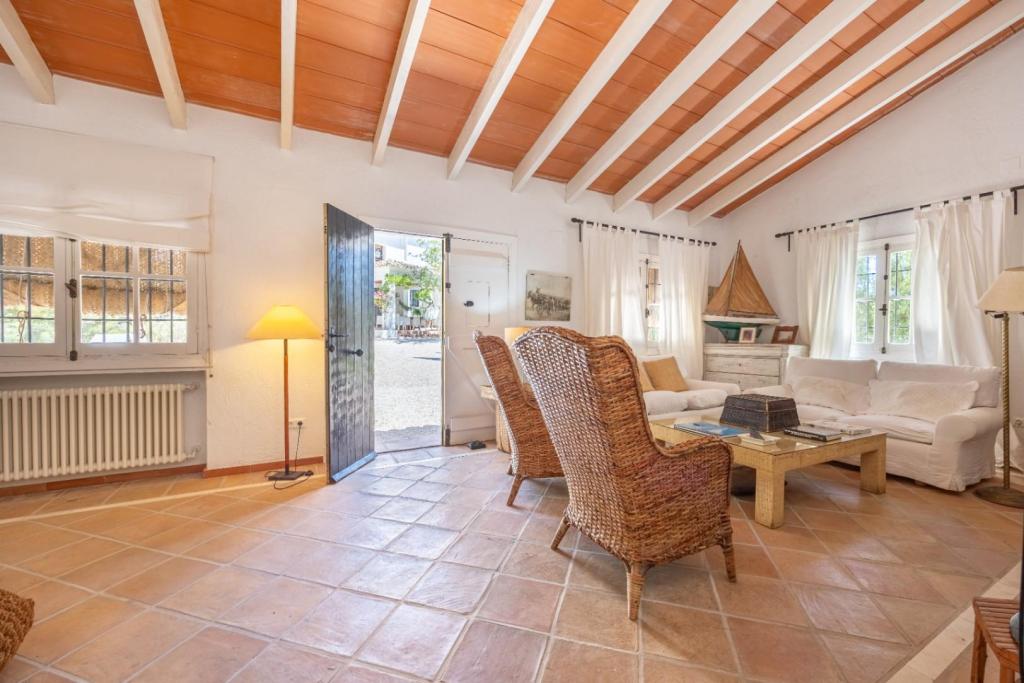 6 bed villa in Altea