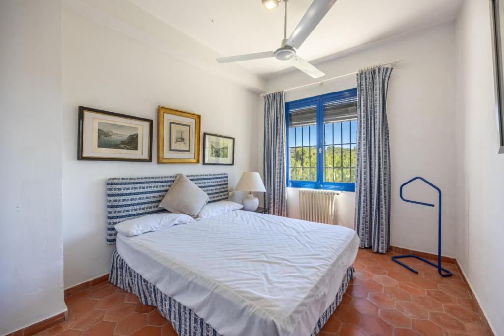 6 bed villa in Altea