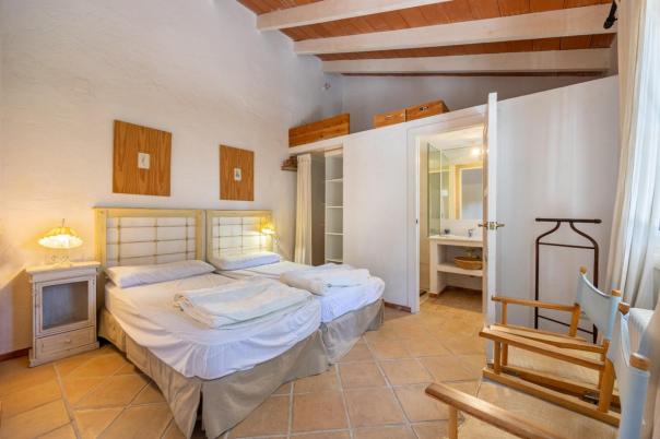 6 bed villa in Altea