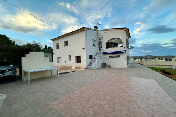 4 bed villa in Calpe