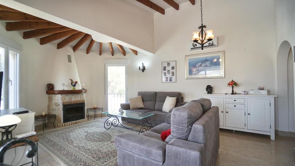 6 bed villas in Benissa