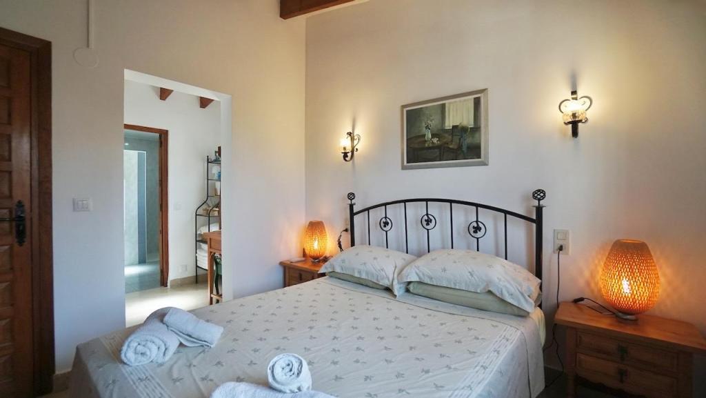 6 bed villas in Benissa