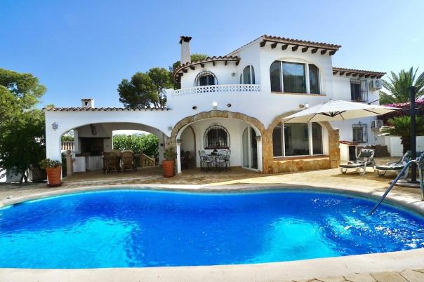 6 bed villas in Benissa