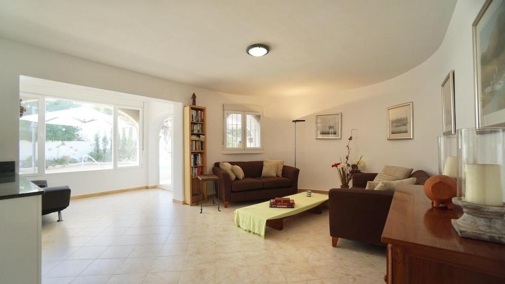6 bed villas in Benissa