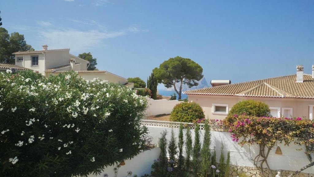 6 bed villas in Benissa
