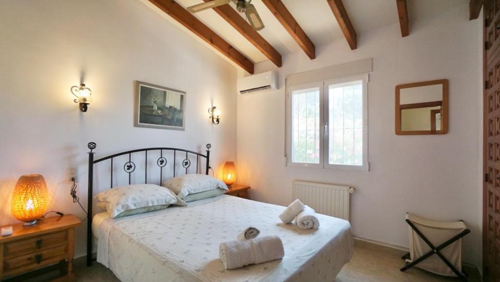 6 bed villas in Benissa