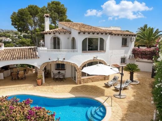 6 bed villas in Benissa