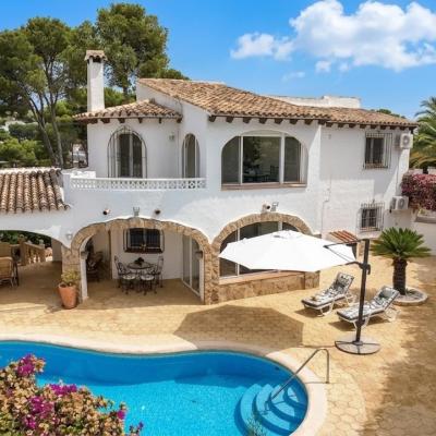 6 bed villas in Benissa