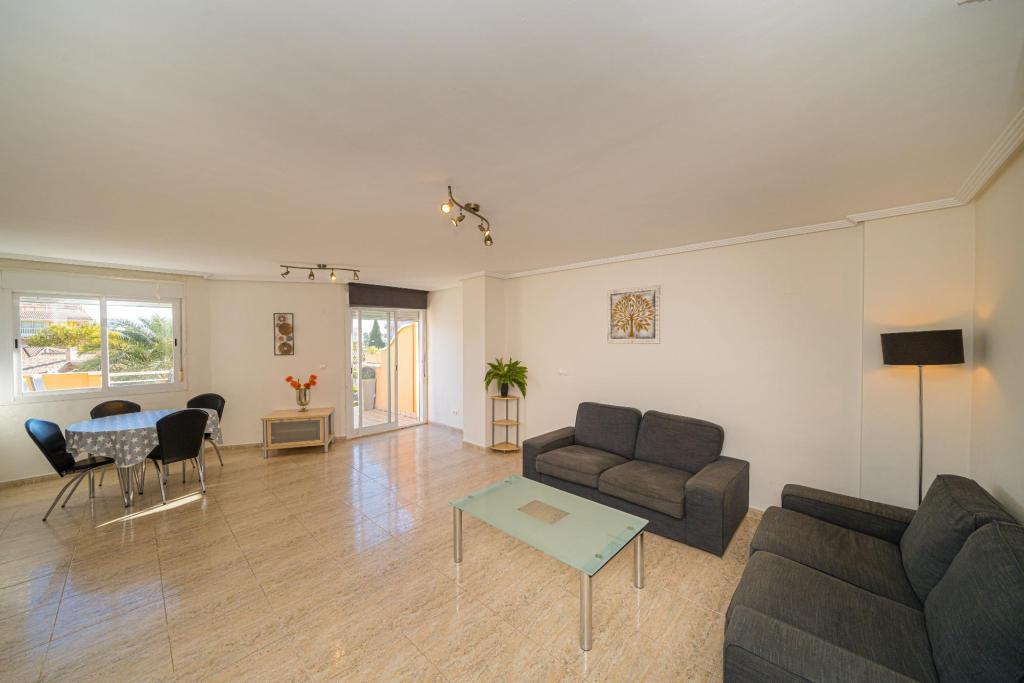 2 bed apartment in Javea