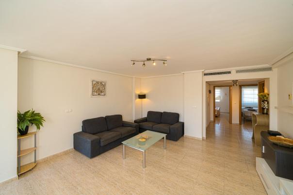 2 bed apartment in Javea