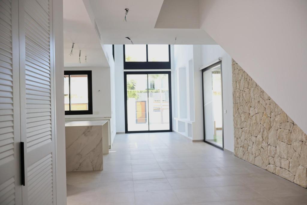 4 bed property in Alfas del Pi