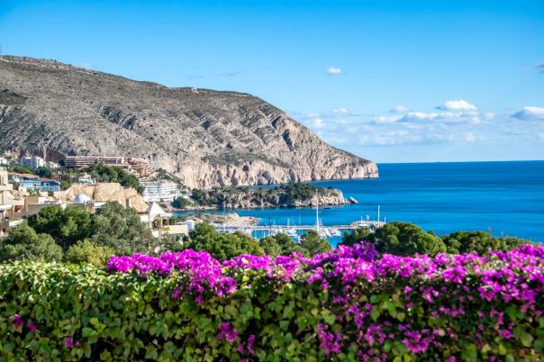 6 bed villa in Altea