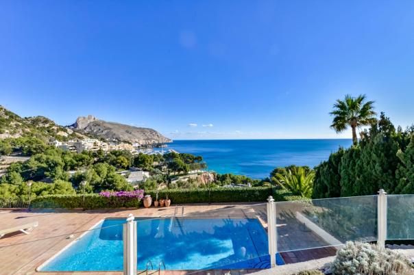 6 bed villa in Altea