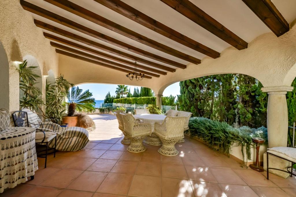 6 bed villa in Altea