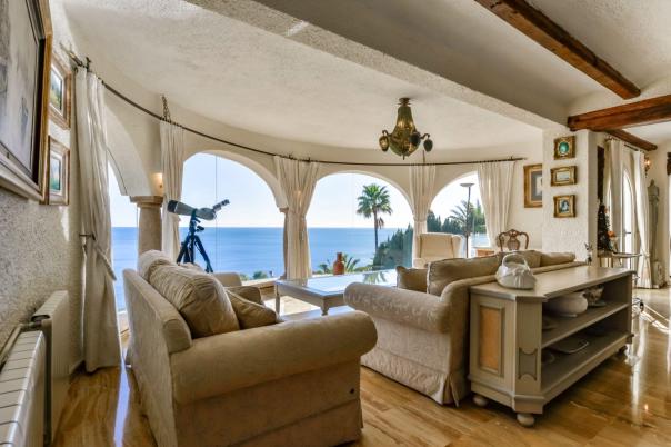6 bed villa in Altea