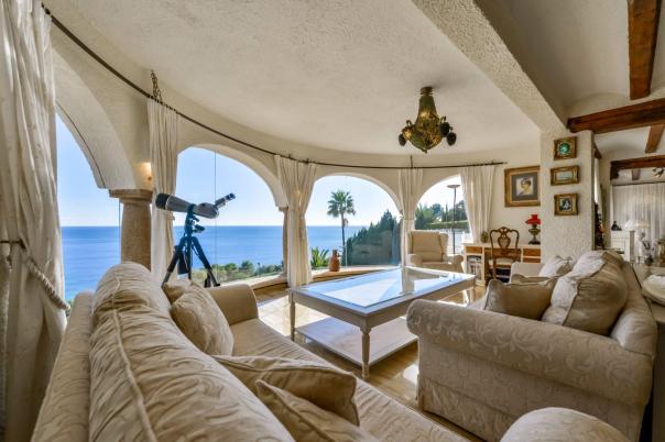 6 bed villa in Altea