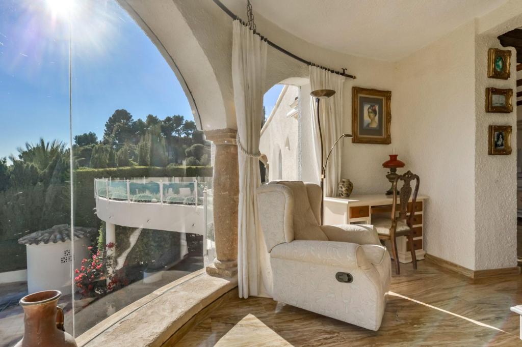 6 bed villa in Altea