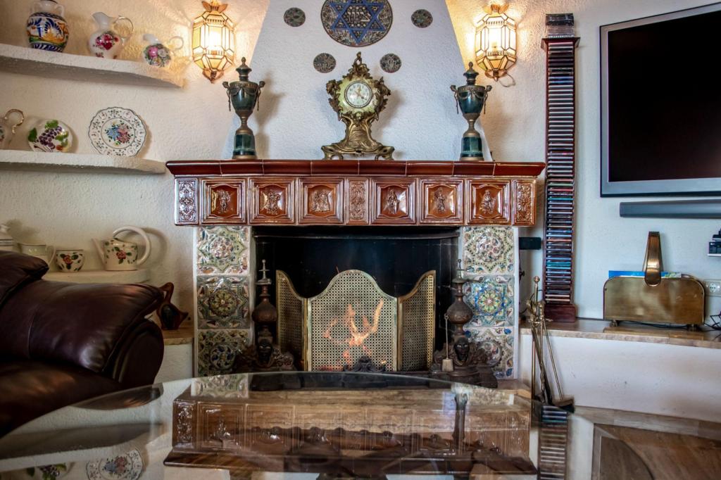 6 bed villa in Altea