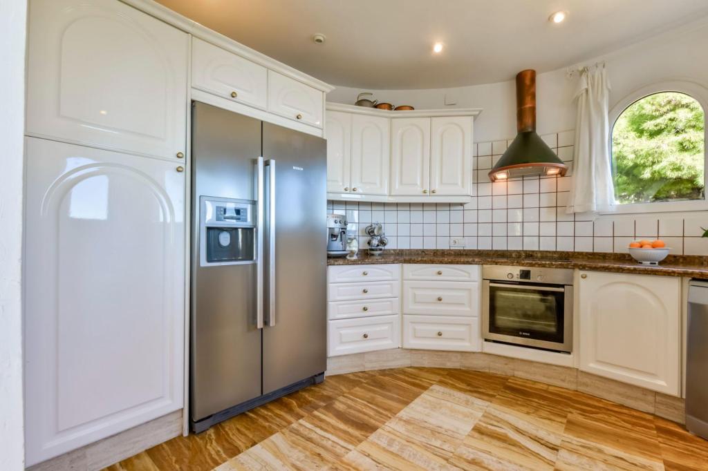 6 bed villa in Altea