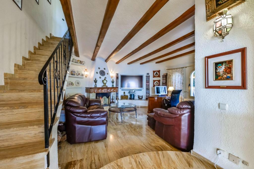 6 bed villa in Altea