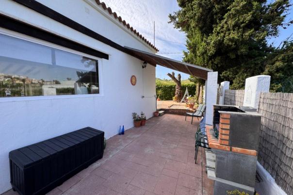 2 bed finca in Benitachell