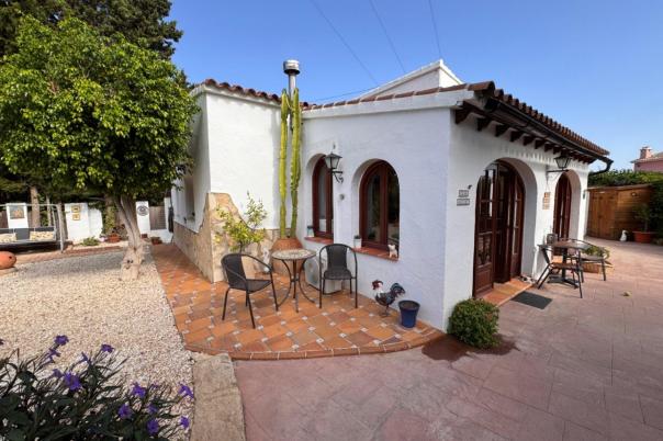 2 bed finca in Benitachell