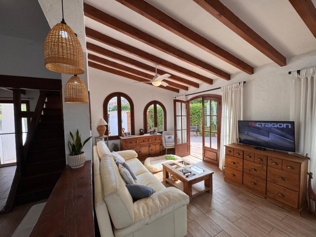 2 bed finca in Benitachell