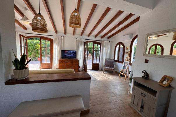 2 bed finca in Benitachell