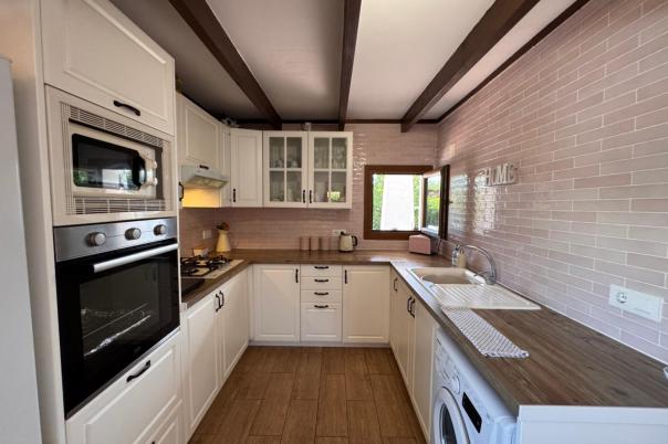 2 bed finca in Benitachell