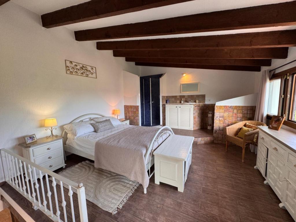 2 bed finca in Benitachell