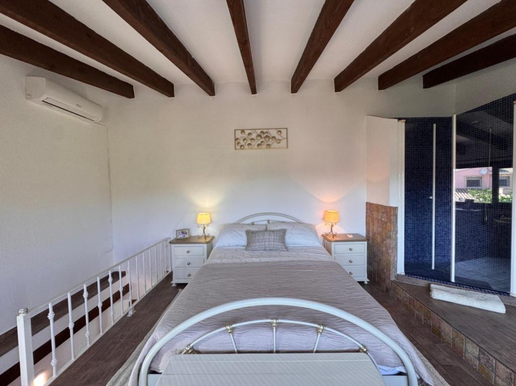 2 bed finca in Benitachell
