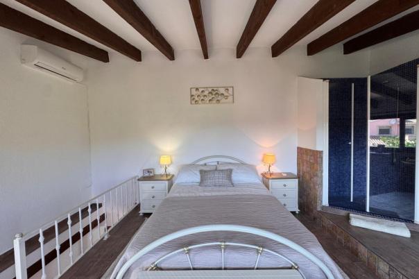 2 bed finca in Benitachell