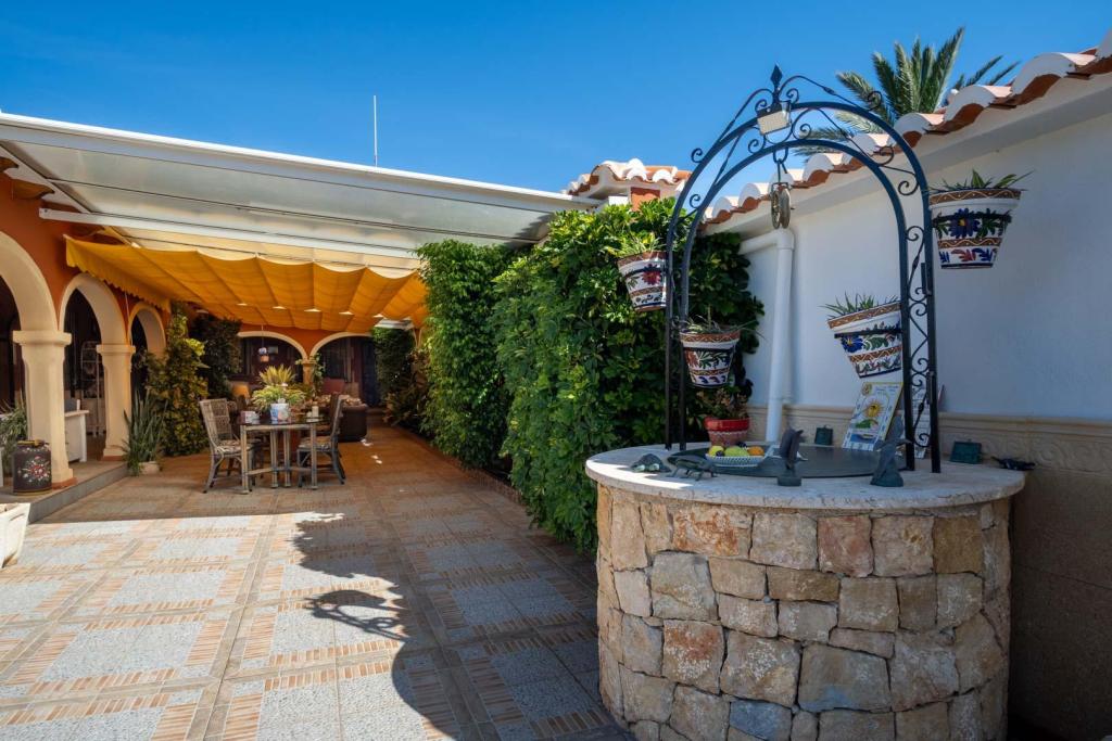 4 bed villa in Denia